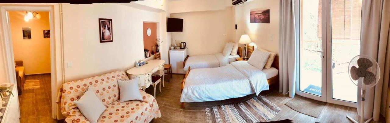 Kostas Walkers Point Bed & Breakfast Dafnáta Dış mekan fotoğraf