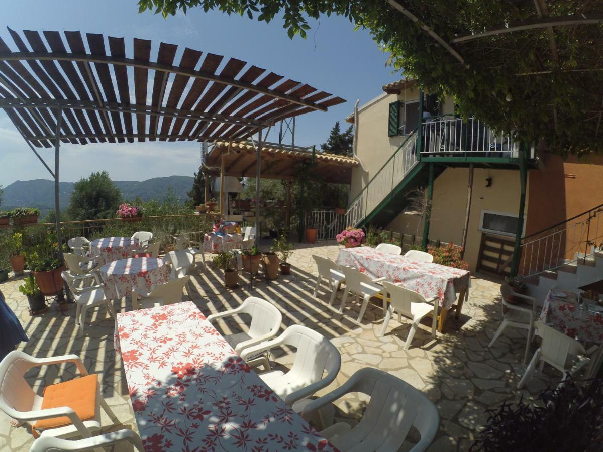 Kostas Walkers Point Bed & Breakfast Dafnáta Dış mekan fotoğraf
